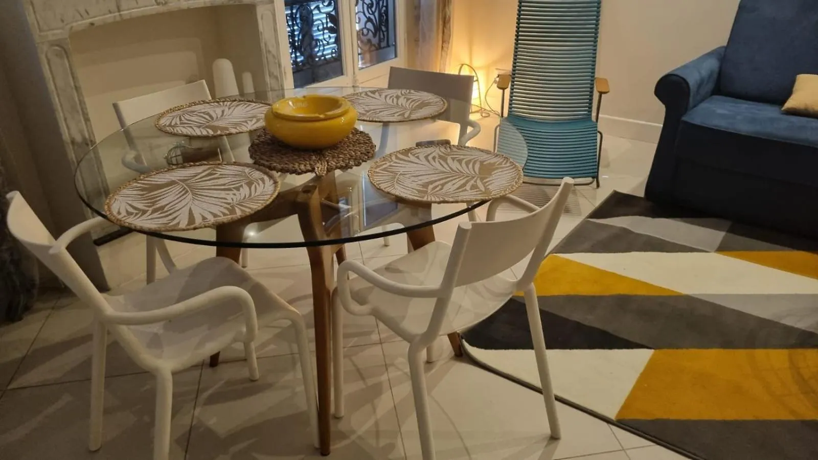 Maison Carnot Cannes 0*,  France